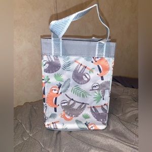 New Thirty-One small essential storage tote, sloth hangout